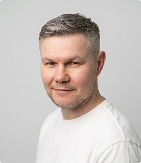 Владимир Петров