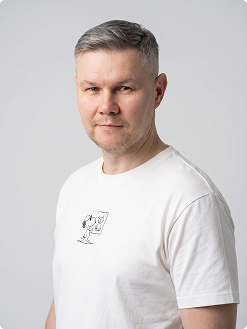 Владимир Петров